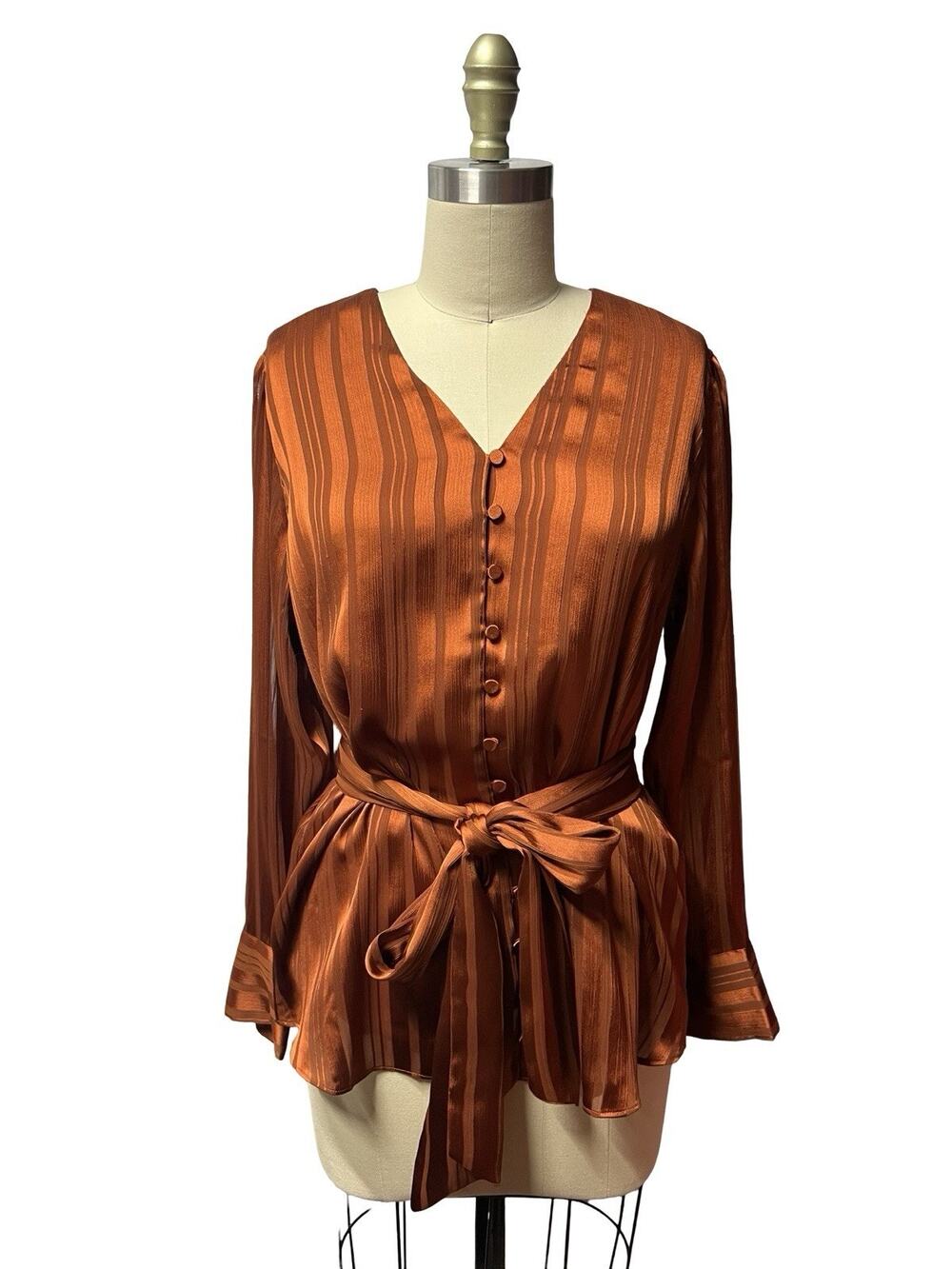 CHICOS SZ 1 8/10 Rust Orange Satin Dressy Workwear Bouse Striped Belted